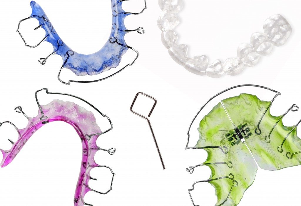 Colorful removable retainers